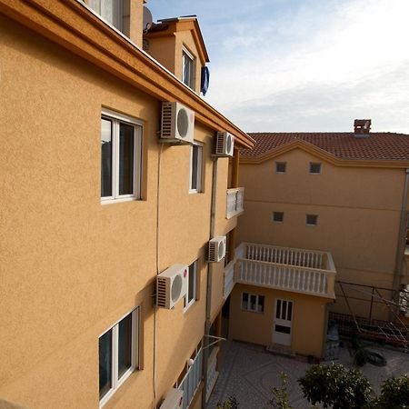 Apartments Dalila Ulcinj Exterior foto