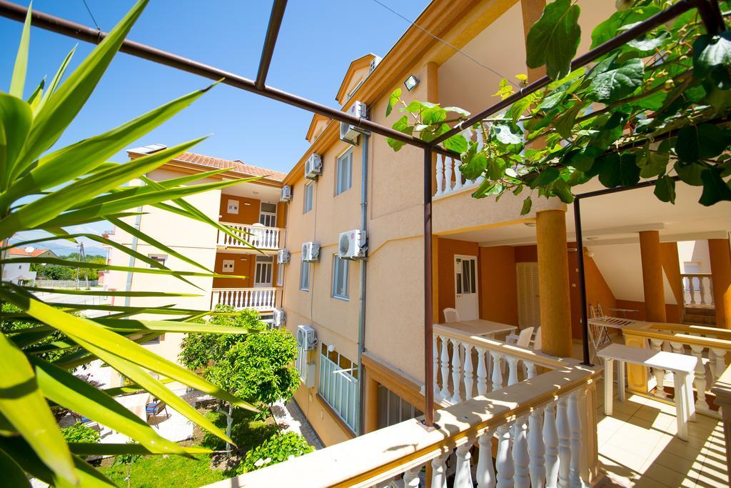 Apartments Dalila Ulcinj Exterior foto
