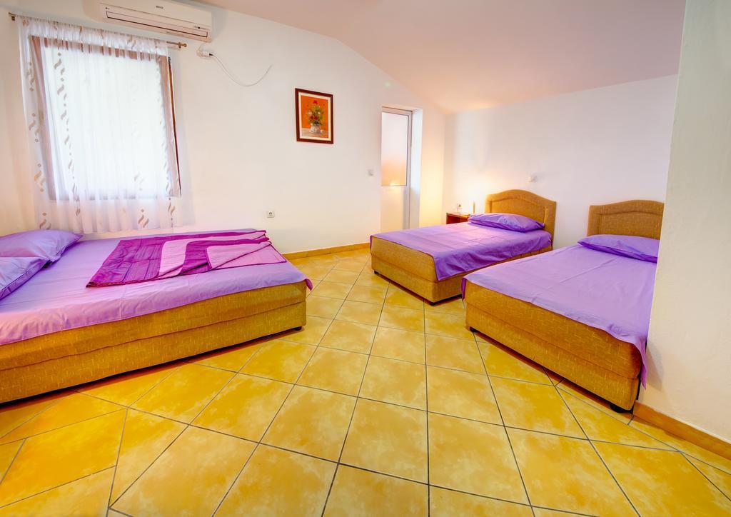 Apartments Dalila Ulcinj Exterior foto