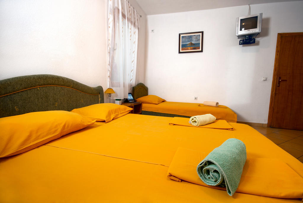 Apartments Dalila Ulcinj Exterior foto